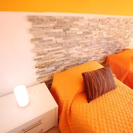 Total Relaxing In A Private Holiday home Floridia